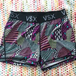 Victoria Secret VSX workout shorts Sz L